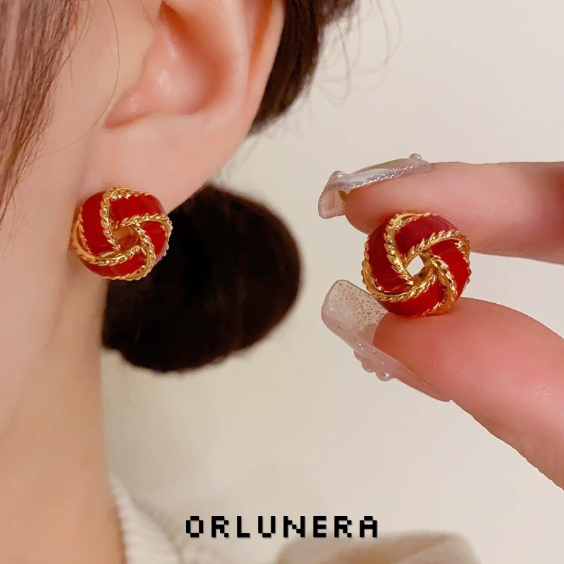 Seren Sculptural Clip-On Earrings — Edition 53 product image