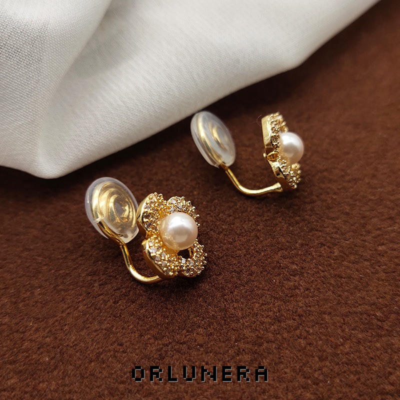 Amara Floral Pearl Crystal Stud Earrings product image