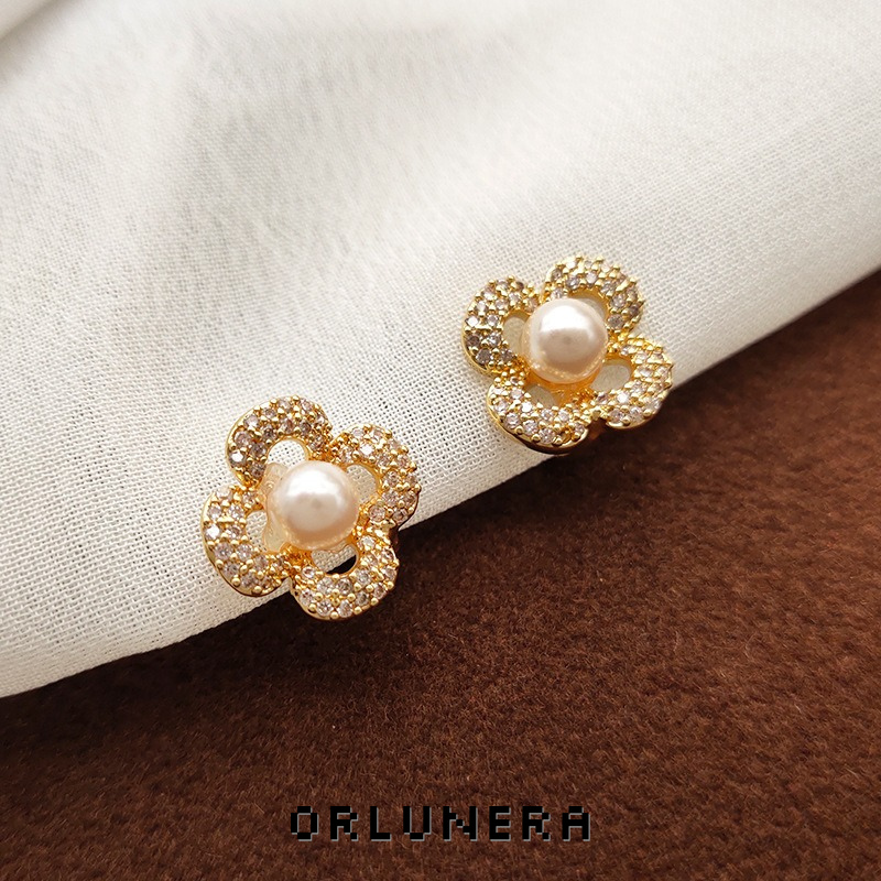 Amara Floral Pearl Crystal Stud Earrings product image