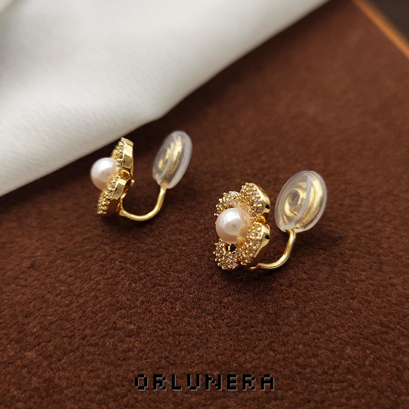Amara Floral Pearl Crystal Stud Earrings product image