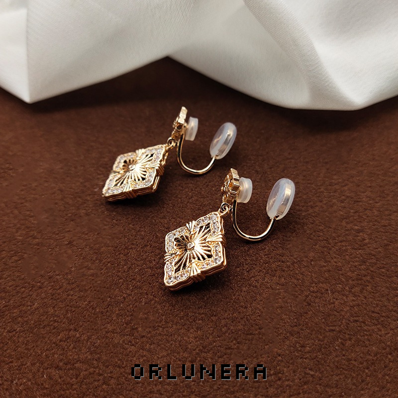 Aurelia Diamond-Shaped Clip-On Earrings product image