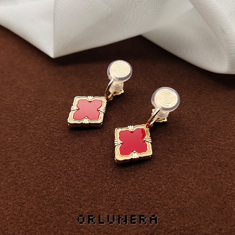 Aurelia Diamond-Shaped Clip-On Earrings product image