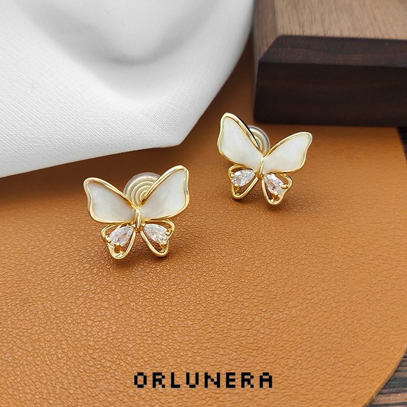 Noelle Butterfly Pearl Clip-On Earrings product image