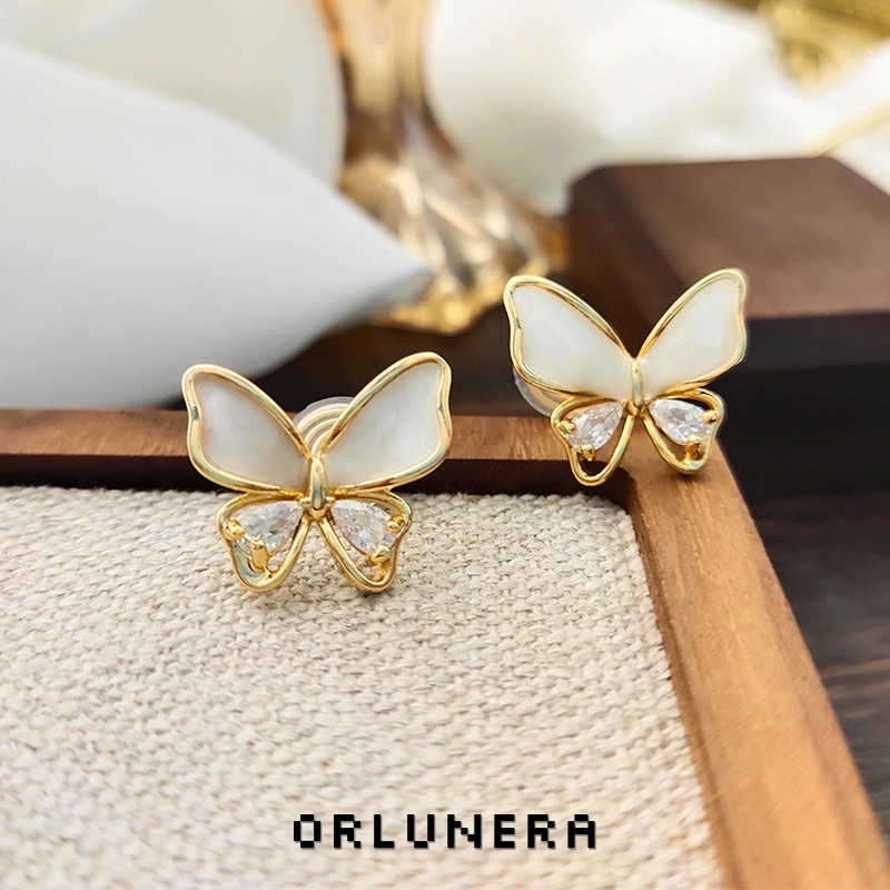 Noelle Butterfly Pearl Clip-On Earrings product image