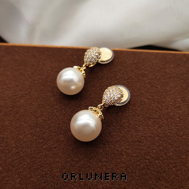 Élan Teardrop Pearl Crystal Clip-On Earrings product image