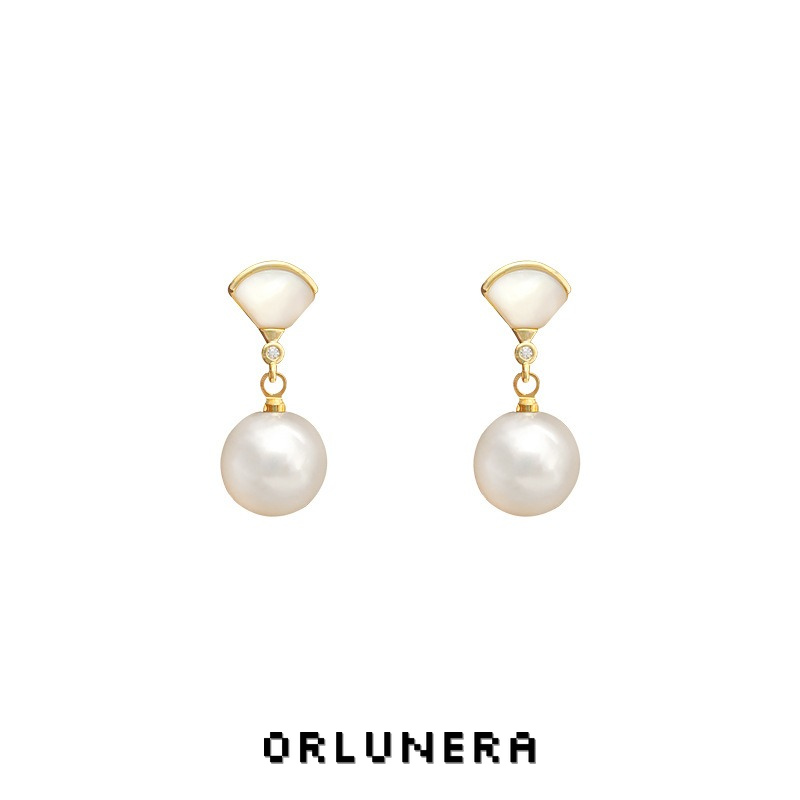Noelle Pearl Clip-On Earrings — Edition 62 product image