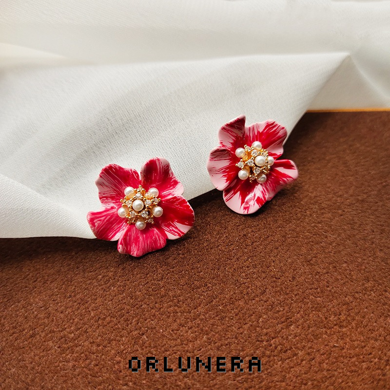 Seren Floral Clip-On Earrings product image