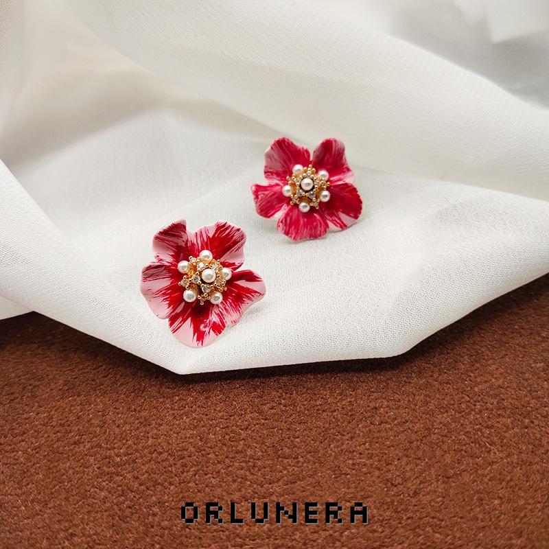 Seren Floral Clip-On Earrings product image