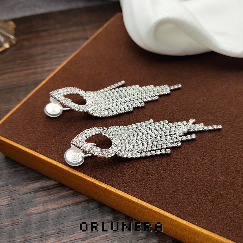 Élan Tassel Clip-On Drop Earrings — Edition 73 product image