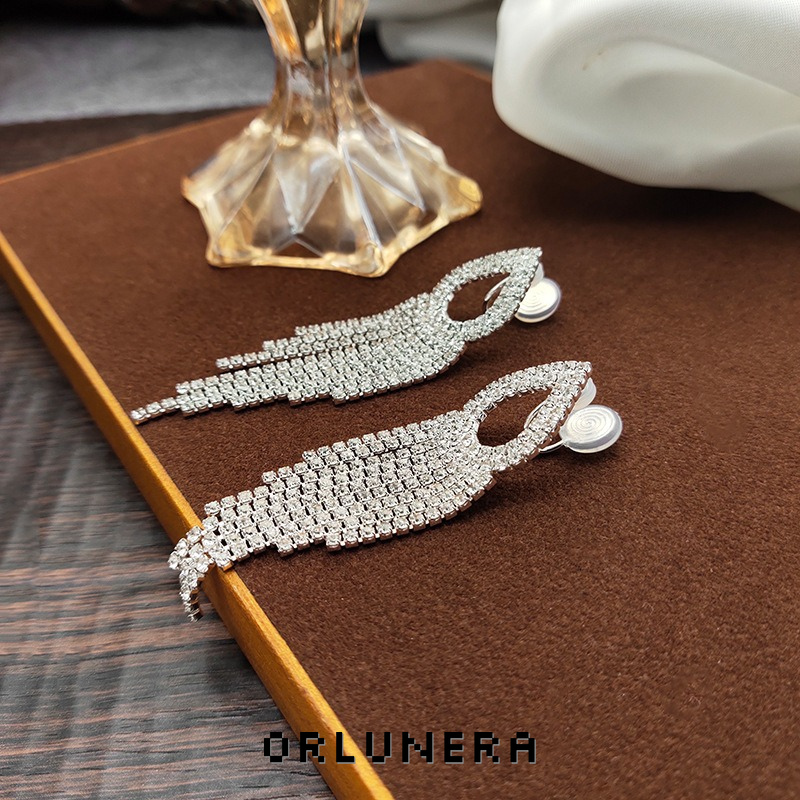 Élan Tassel Clip-On Drop Earrings — Edition 73 product image