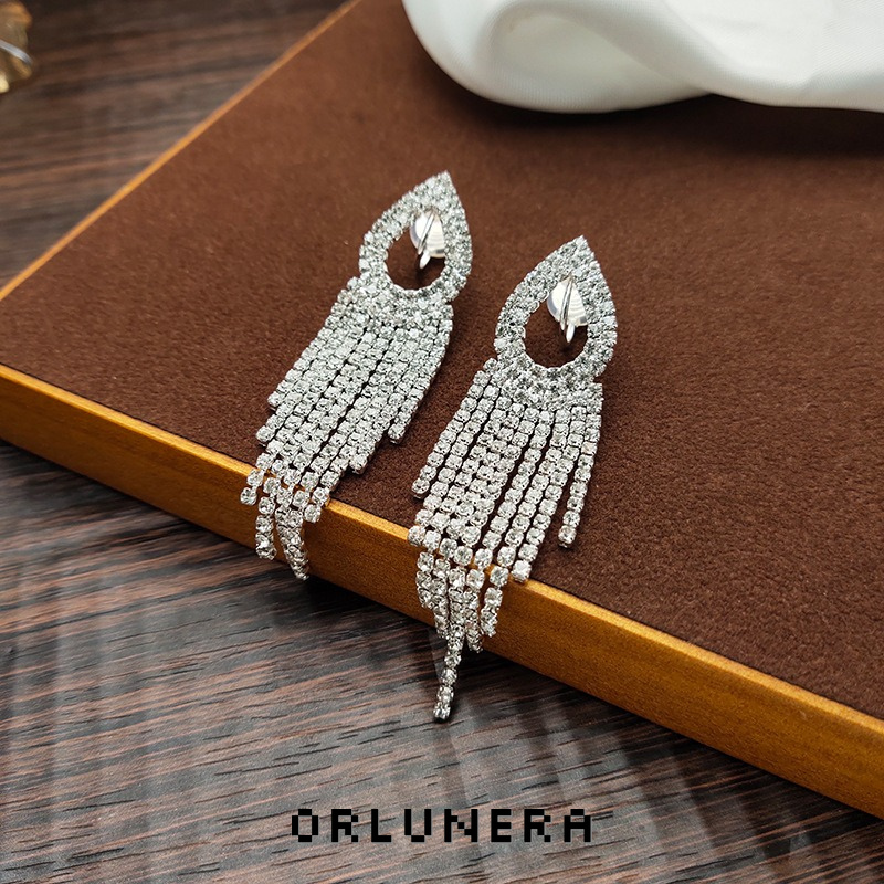 Élan Tassel Clip-On Drop Earrings — Edition 73 product image