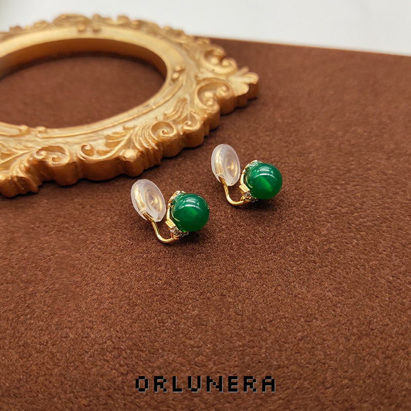 Vesper Agate-Inspired Crystal Clip-On Earrings product image