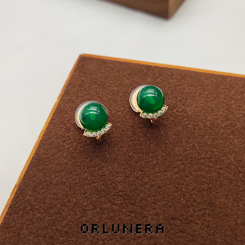 Vesper Agate-Inspired Crystal Clip-On Earrings product image
