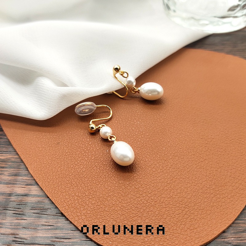 Élan Pearl Clip-On Earrings product image