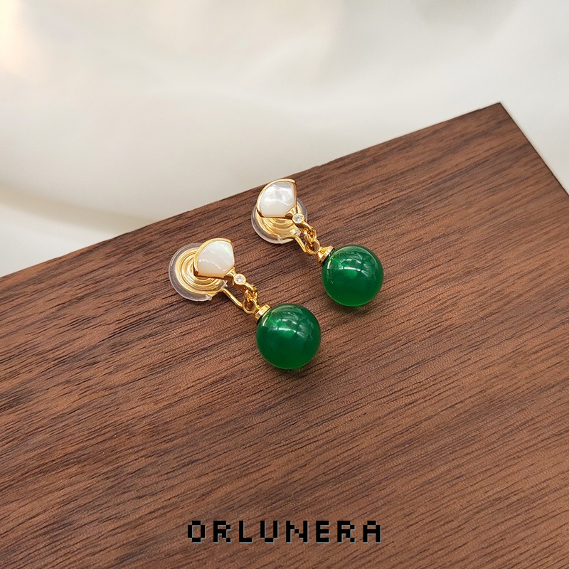 Aurelia Fan Cat-Eye Jade-Inspired Clip-On Earrings product image