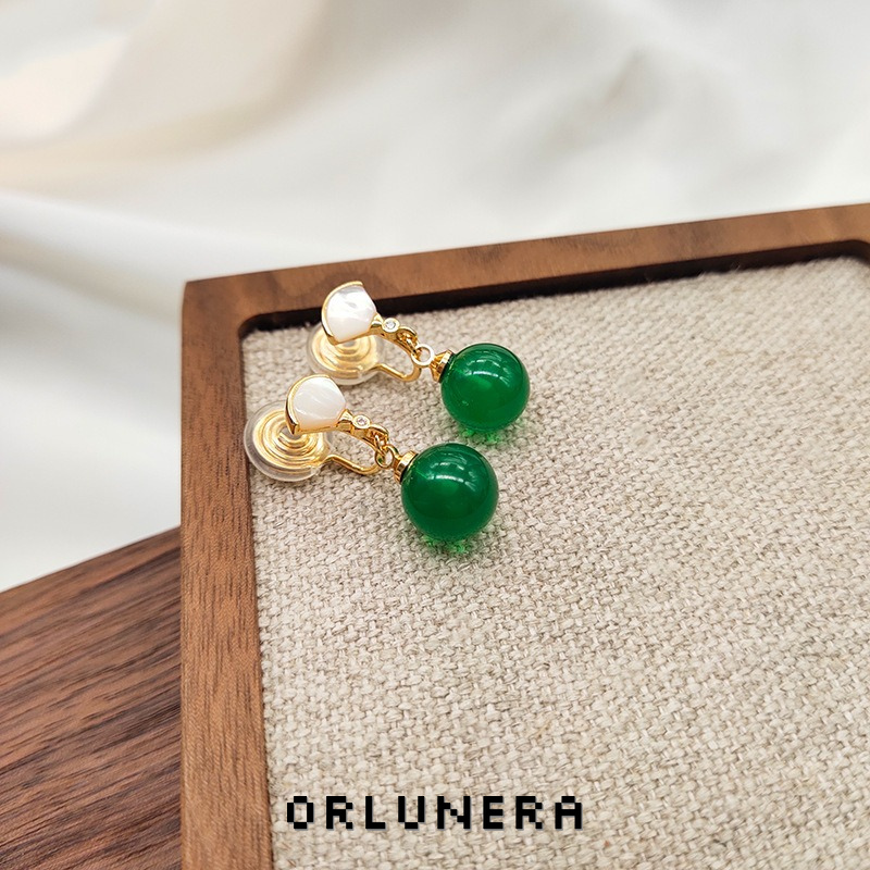 Aurelia Fan Cat-Eye Jade-Inspired Clip-On Earrings product image