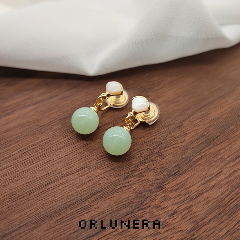 Aurelia Fan Cat-Eye Jade-Inspired Clip-On Earrings product image