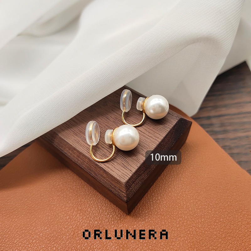 Aurelia Pearl Clip-On Earrings — Edition 28 product image