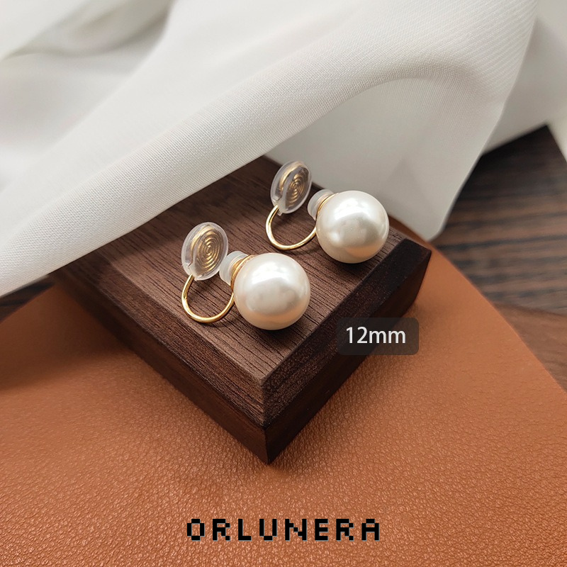 Aurelia Pearl Clip-On Earrings — Edition 28 product image