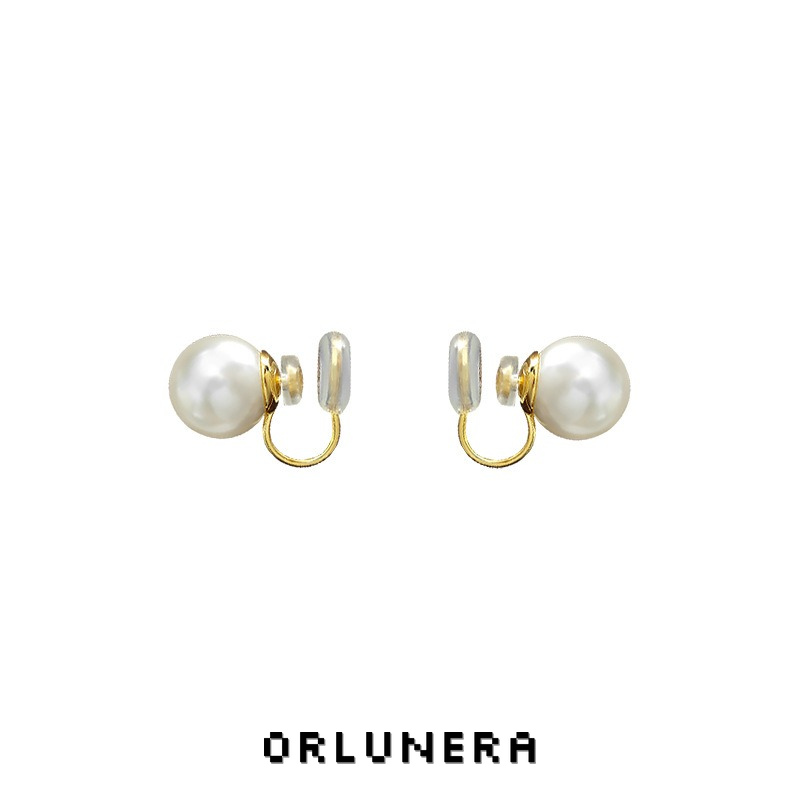 Aurelia Pearl Clip-On Earrings — Edition 28 product image