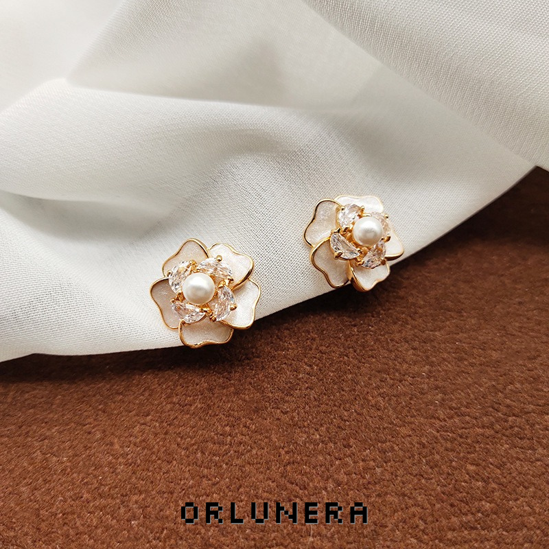 Lumière Camellia Pearl Crystal Clip-On Earrings product image