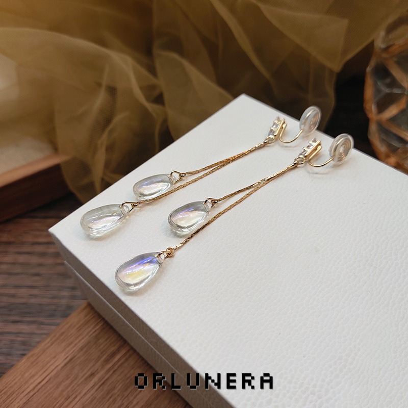 Vesper Sculptural Clip-On Earrings — Edition 07 product image