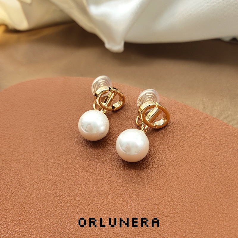 Aurelia Pearl Clip-On Drop Earrings product image