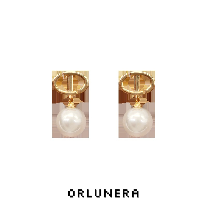 Aurelia Pearl Clip-On Drop Earrings product image