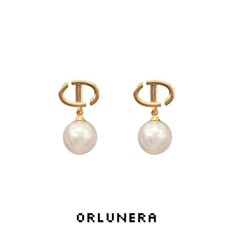 Aurelia Pearl Clip-On Drop Earrings product image