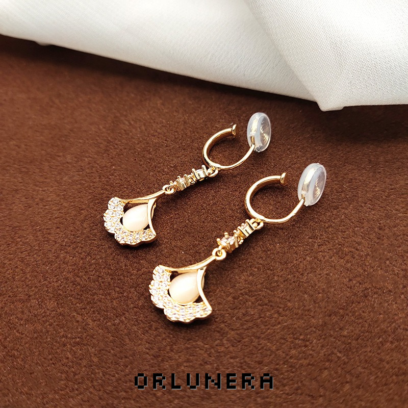 Noelle Fan Crystal Clip-On Drop Earrings product image