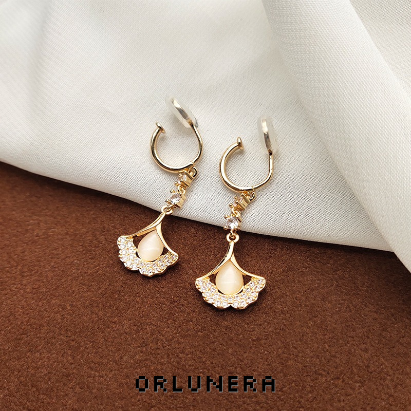 Noelle Fan Crystal Clip-On Drop Earrings product image