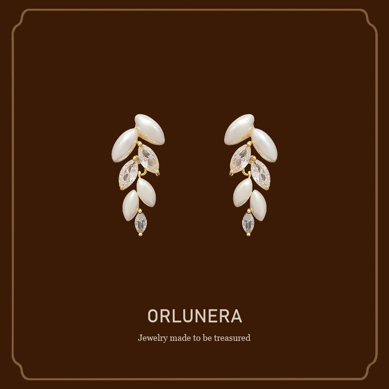 Vesper Wheat Ear Pearl Crystal Clip-On Drop Earrings Orlunera cover