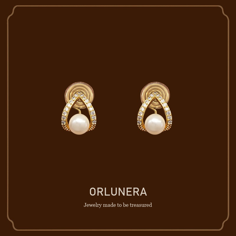 Aurelia Pearl Clip-On Earrings — Edition 44 Orlunera cover