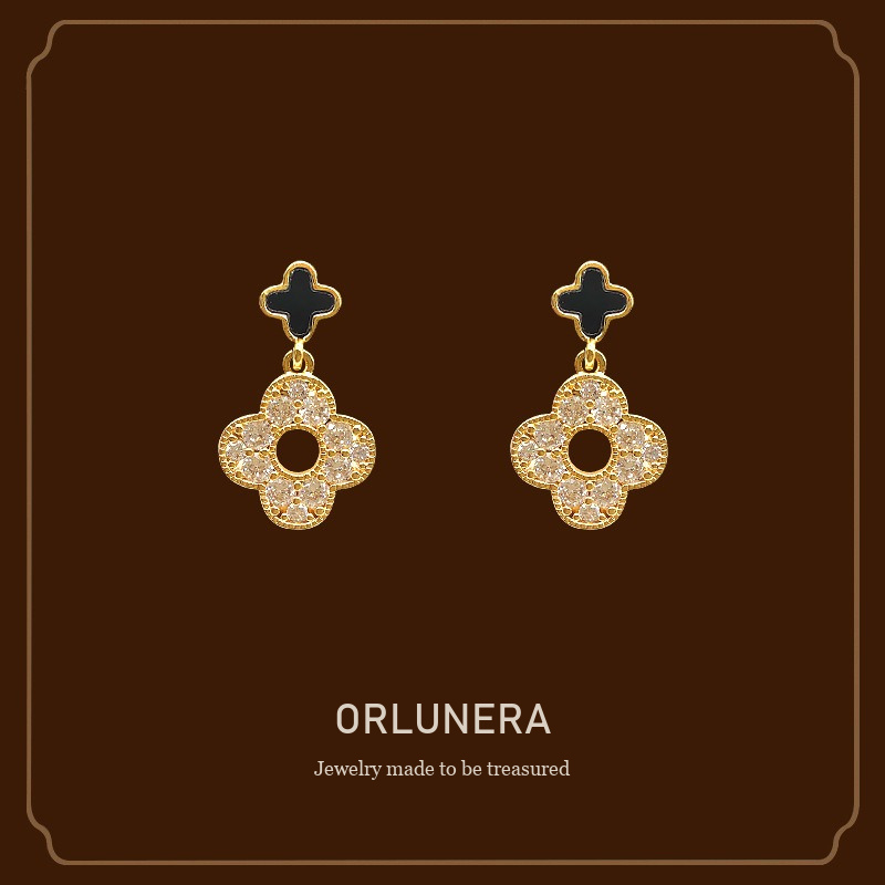 Celeste Sculptural Clip-On Earrings Orlunera cover