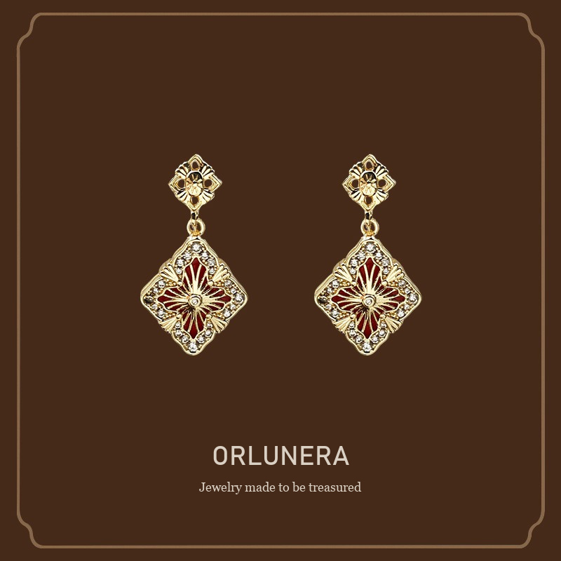 Aurelia Diamond-Shaped Clip-On Earrings Orlunera cover