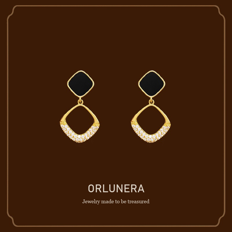 Élan Hoop Clip-On Earrings Orlunera cover