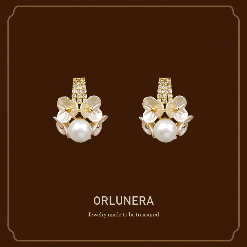 Amara Shell Pearl Clip-On Earrings Orlunera cover