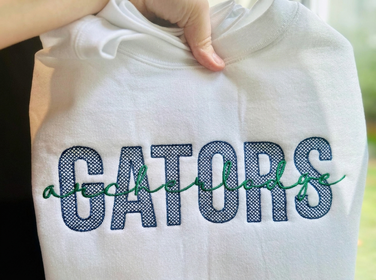Hollow Mesh Outline Embroidery Custom School Mascot Crewneck For Stadium Tailgates