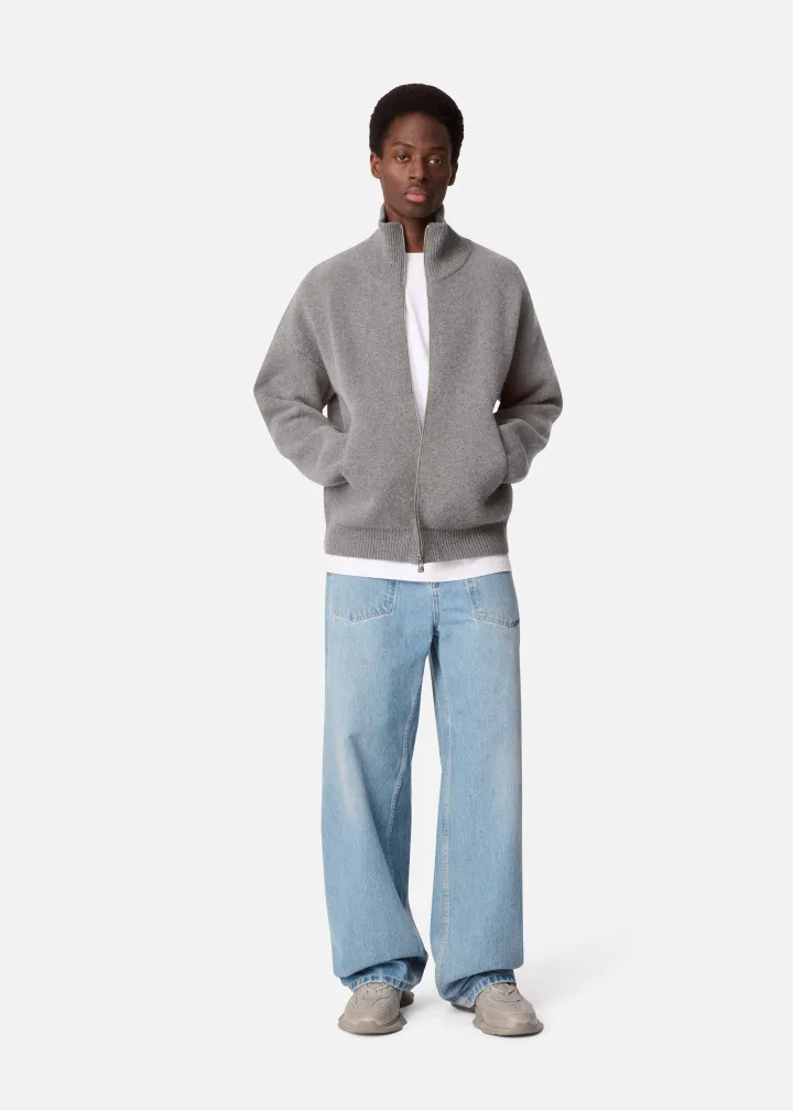 CORE ZIP-UP SWEATER