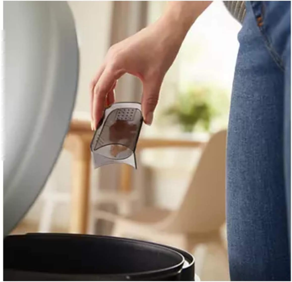 Dispozitiv de îndepărtare a scamelor de îmbrăcăminte Philips, îndepărtează rapid și eficient scamele și pomponii - GC026/80