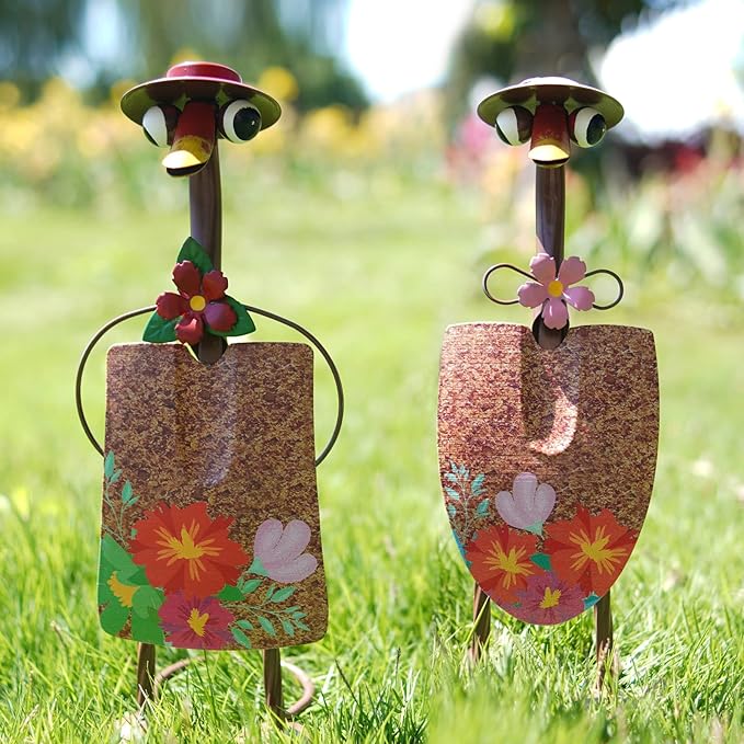 🦆𝐇𝐚𝐧𝐝𝐦𝐚𝐝𝐞 Mr & Mrs Duck Metal Statue
