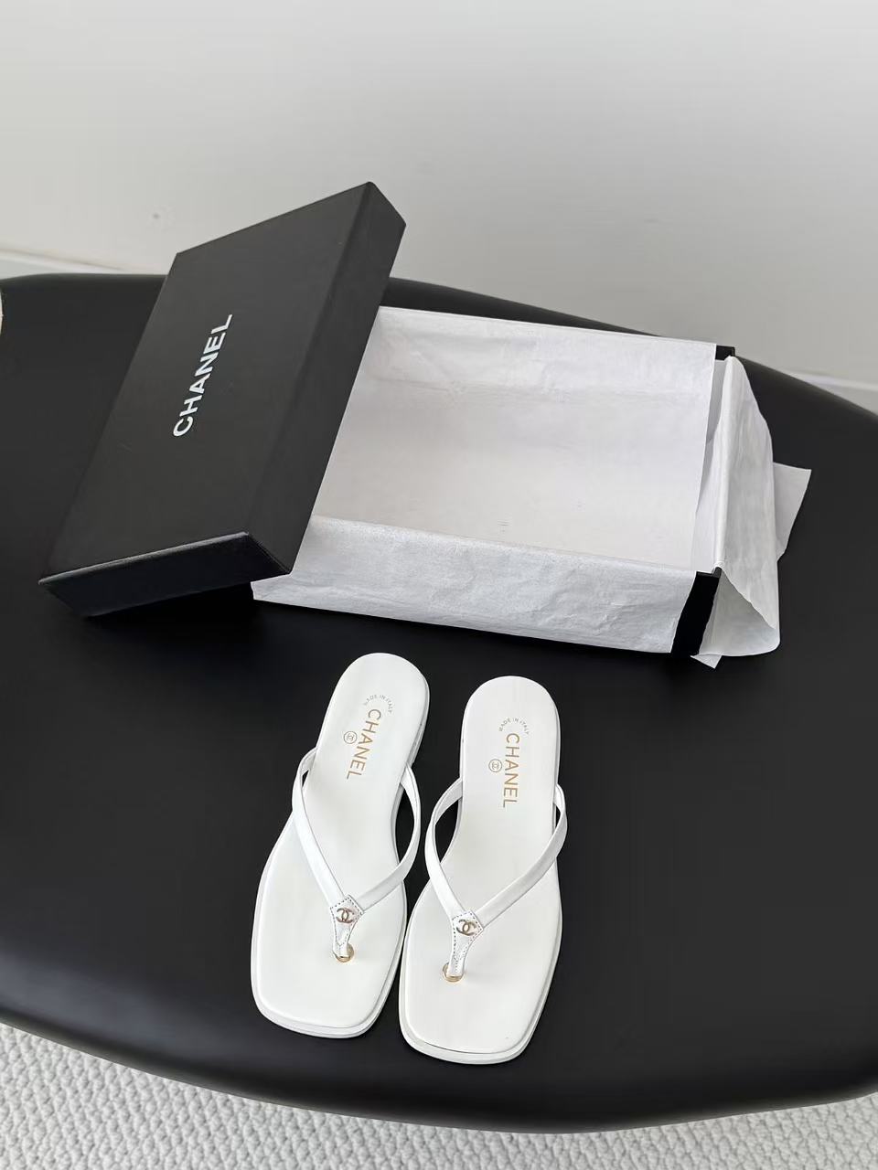 Casual shoes