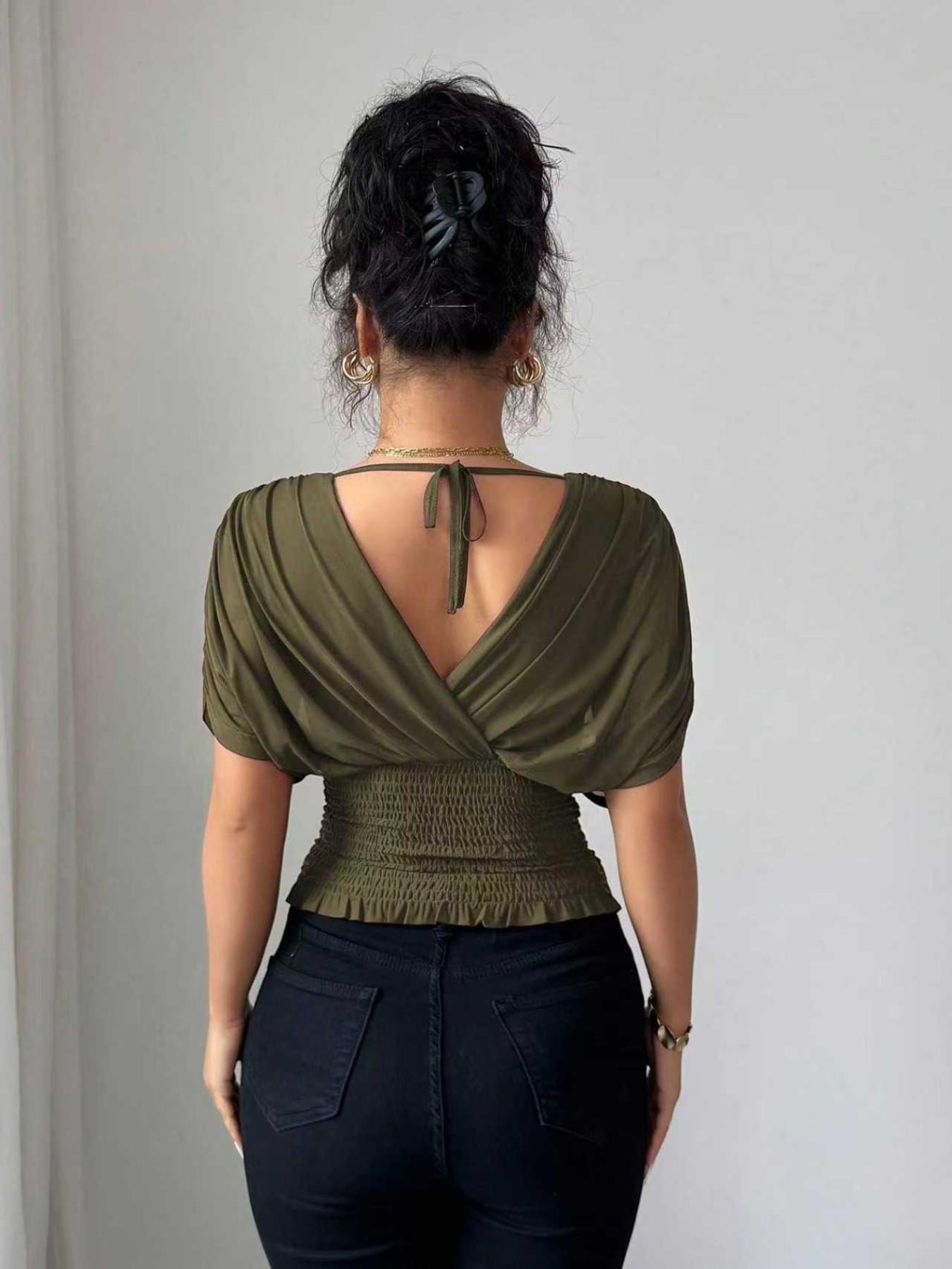 Sexy Batwing-Sleeve T-Shirt with Ruched V-Neck and Waist-Flattering Fit
