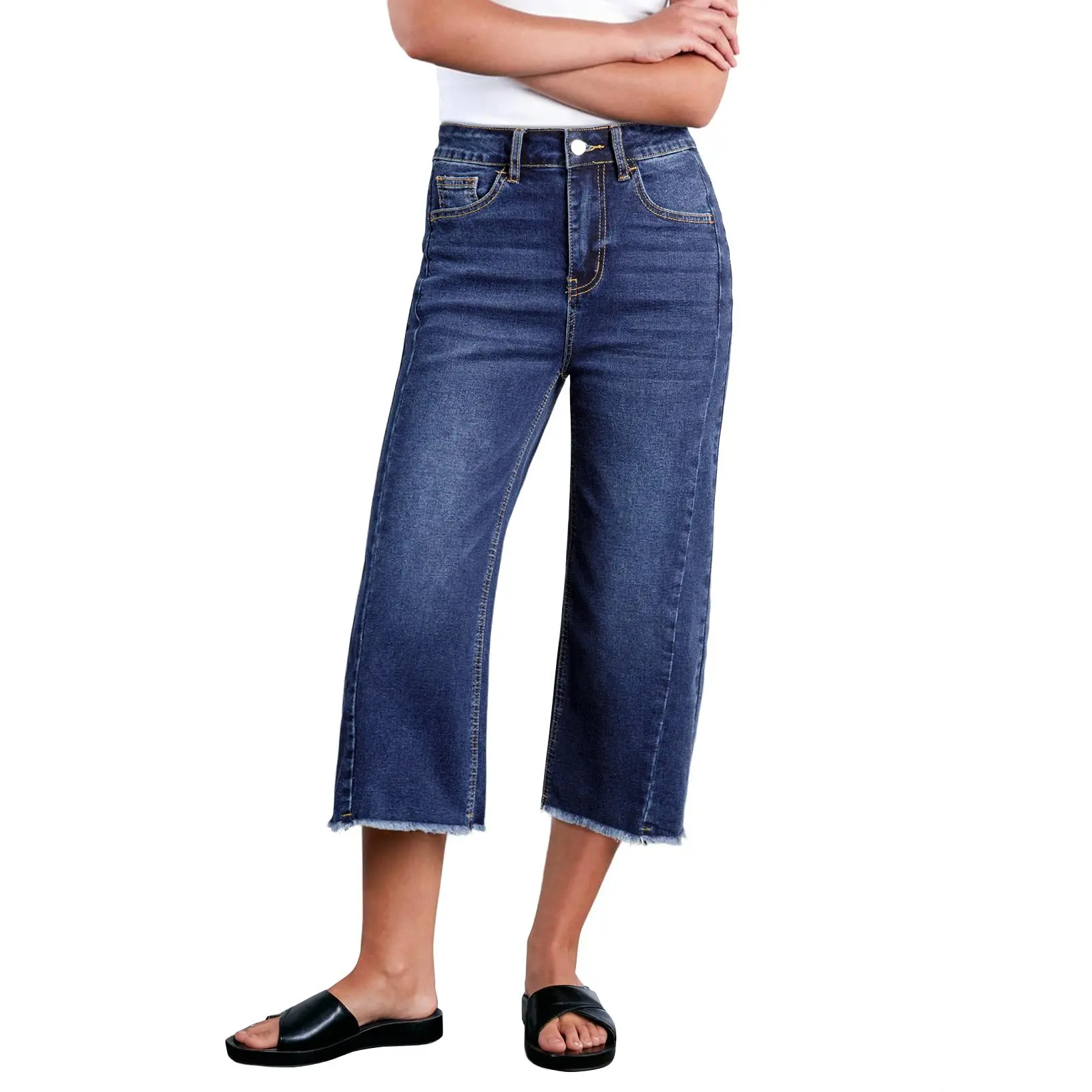 Women's cropped jeans, high-waisted, wide-leg, stretchy, with frayed side seams.