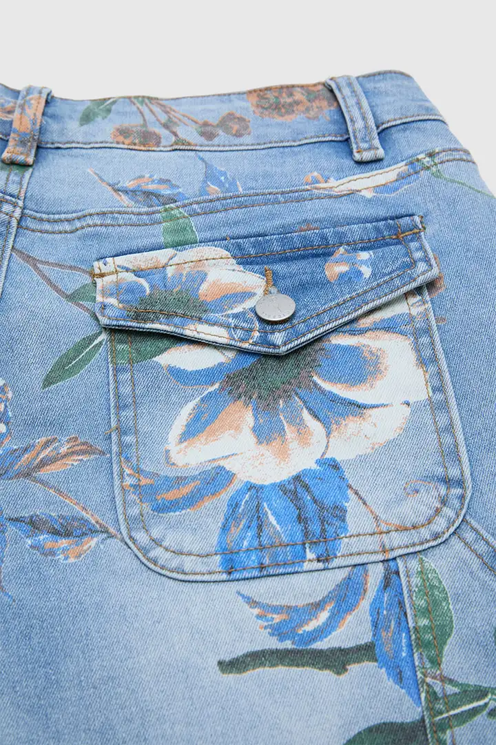 🔥 Wash Floral Print Flap Pocket Mid Rise Barrel Leg Jeans