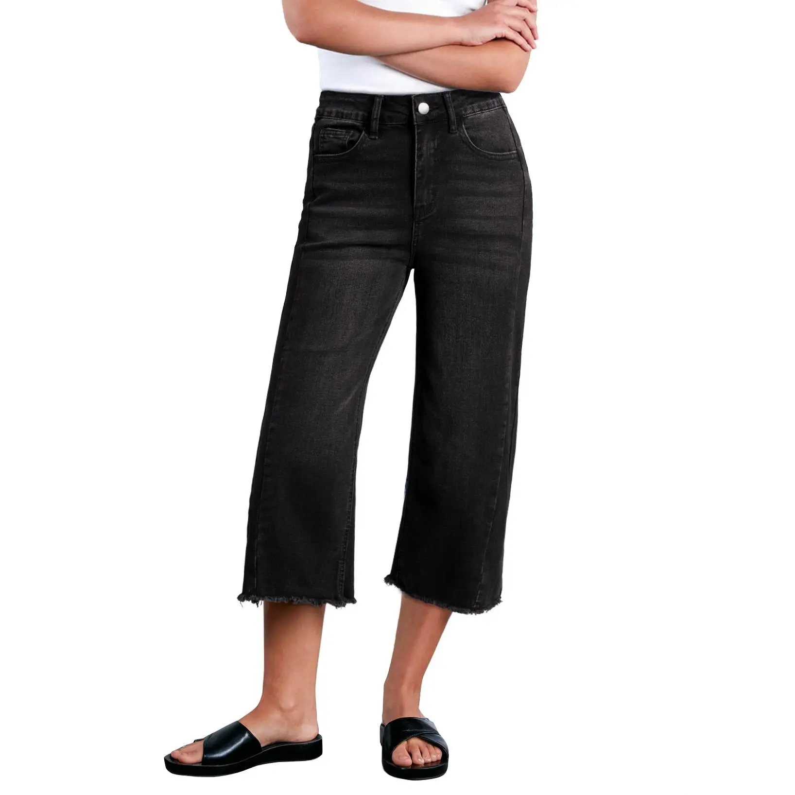 Women's cropped jeans, high-waisted, wide-leg, stretchy, with frayed side seams.