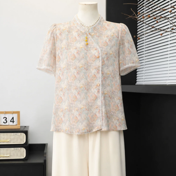 Mom's new summer outfit, new Chinese style short sleeved shirt, middle-aged and elderly women's clothing, chiffon T-shirt, small shirt, Chinese style top