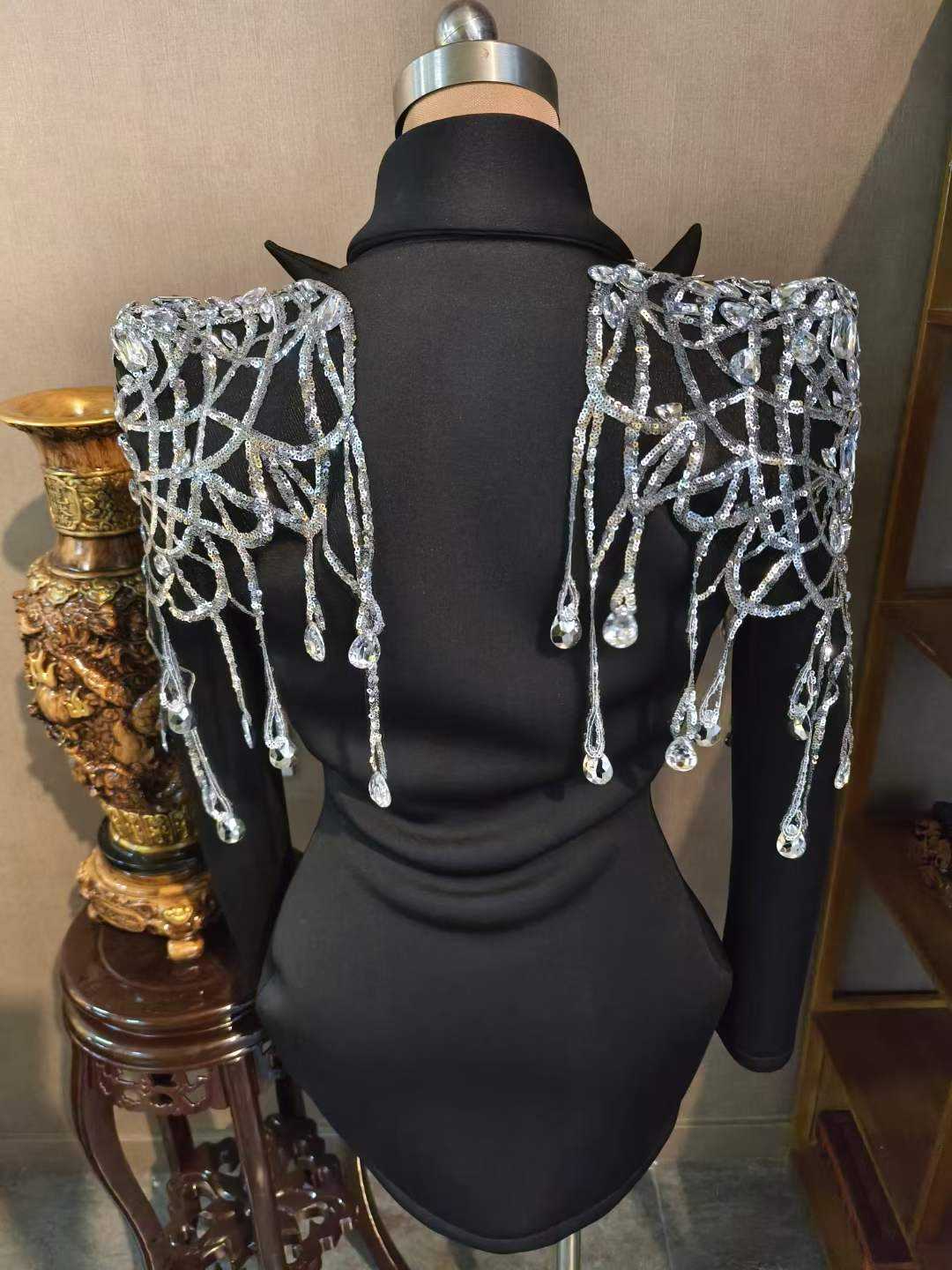 Women Exaggerated Stand Collar Padded Shoulder Sequin Jacket Women's Luxury Coat With Diamonds 10 PCS 539