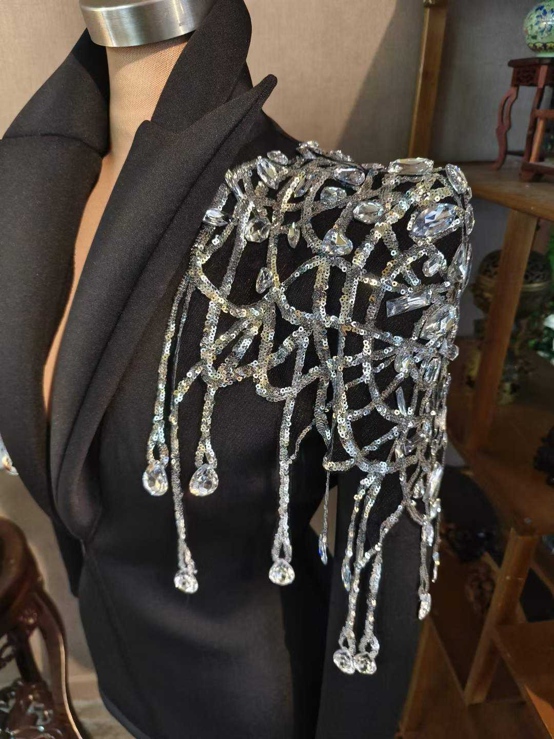 Women Exaggerated Stand Collar Padded Shoulder Sequin Jacket Women's Luxury Coat With Diamonds 10 PCS 539