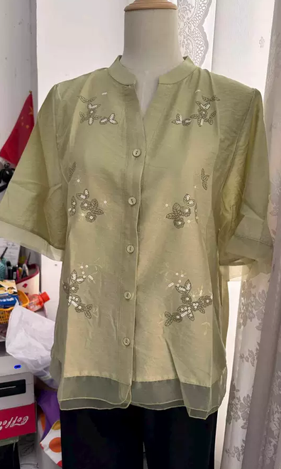 Mom's new summer outfit, Chinese style cotton and linen T-shirt, small shirt, middle-aged and elderly women's short sleeved shirt, Mother's Day clothes